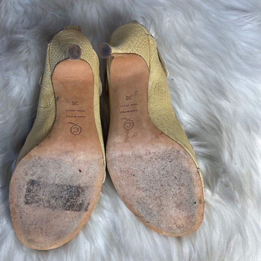 Alexander McQueen Tan VTG Pumps Sz 36/6 - Picture 5 of 7